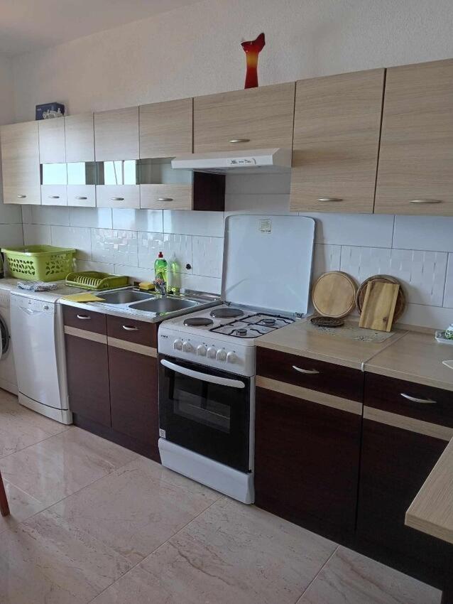 Apartments And Rooms By The Sea Martinscica, Cres - 23980 Ngoại thất bức ảnh