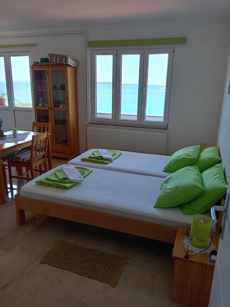 Apartments And Rooms By The Sea Martinscica, Cres - 23980 Ngoại thất bức ảnh