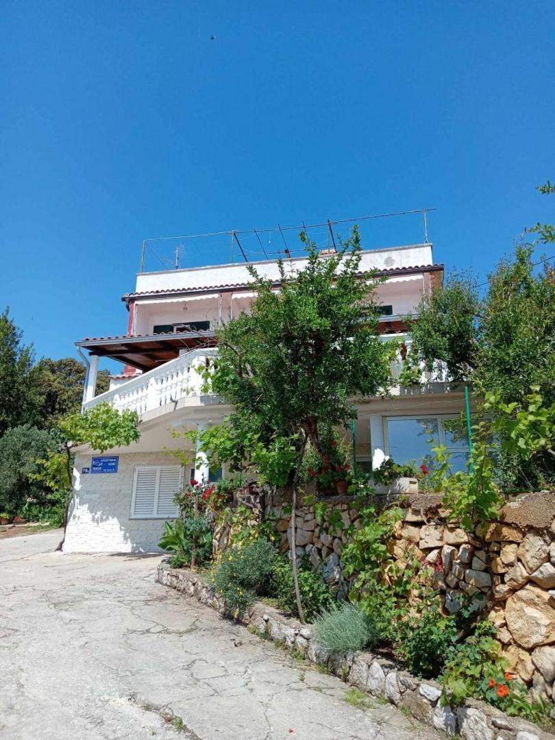 Apartments And Rooms By The Sea Martinscica, Cres - 23980 Ngoại thất bức ảnh